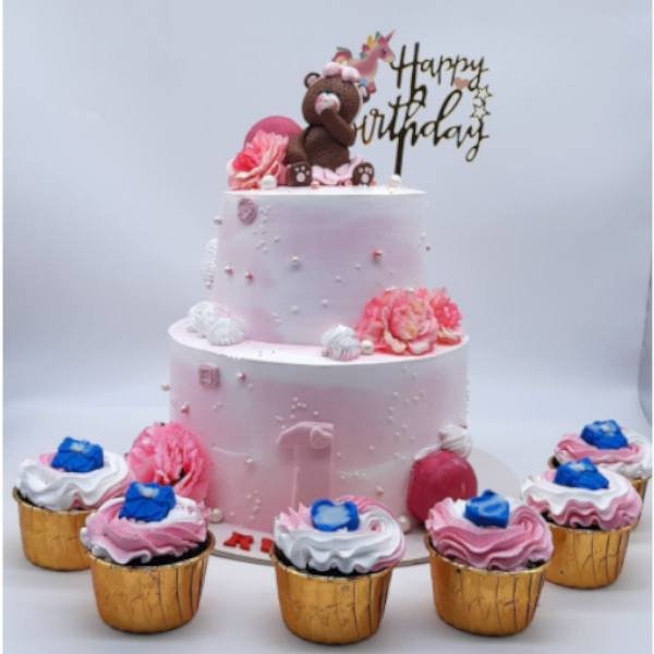 Teddy bear Cake - Decorated Cake by Anna's World of - CakesDecor