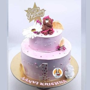 Crumble and Melt - Isn't it cute?? Hello kitty cake for Anvi on her 5th..  Flavour: Chocolate truffle #cakelove #cakeartistic #cakedecorating  #bakinglove #bakingpassion#Hellokittycake #kidscake#baking#themecakes  #Rainbowcake#Fondantlove | Facebook